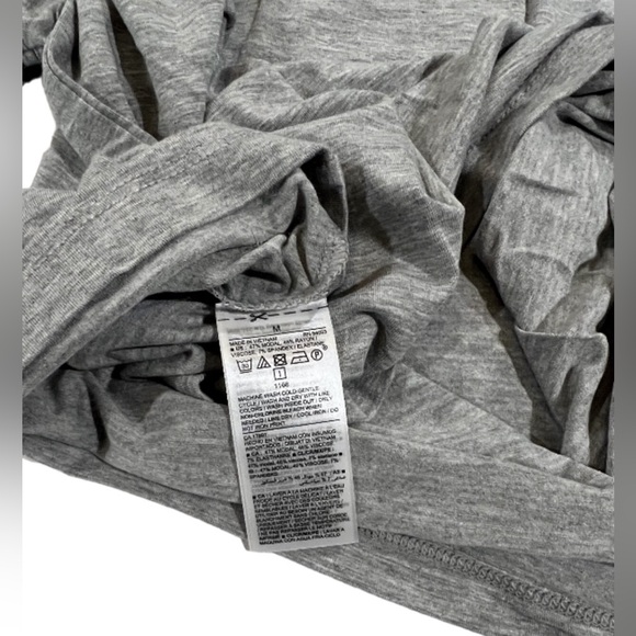 Old Navy- I Believe In Us T Shirt-Women's Size: Medium-Color: Grey-NEW!! - Picture 8 of 11